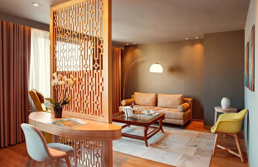 Zeus Wyndham Grand Athens-1